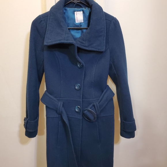 Smart Set Trench Coat - Picture 3 of 6